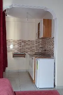 Hotell Mitos & 2*