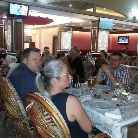 Mitos & Hotell 2*
